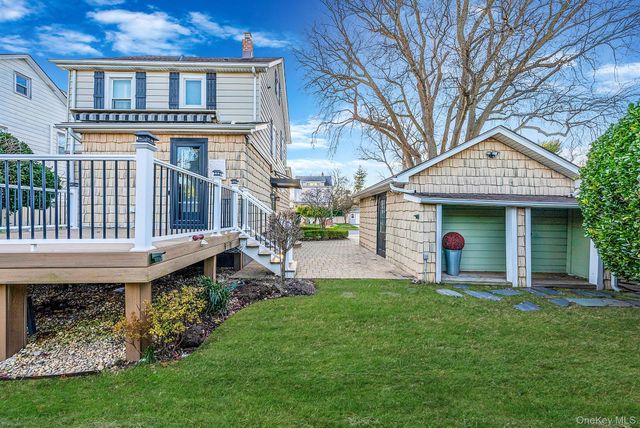 32 Everett, Lynbrook, NY 11563