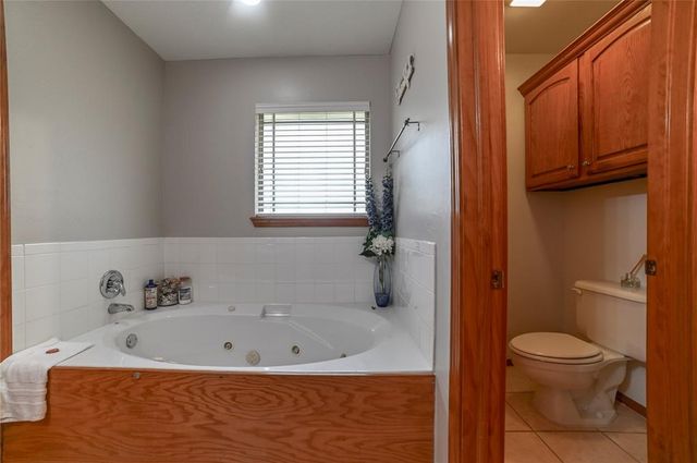 12127 SW 4th Street, Yukon, OK 73099