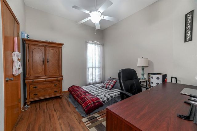 12127 SW 4th Street, Yukon, OK 73099