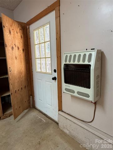 215 Pinellas Lane, Waynesville, NC 28785