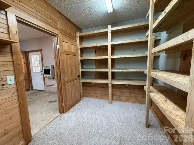 215 Pinellas Lane, Waynesville, NC 28785