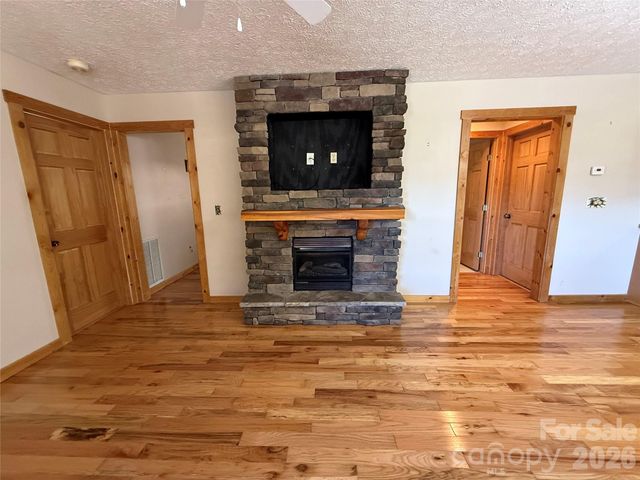 215 Pinellas Lane, Waynesville, NC 28785