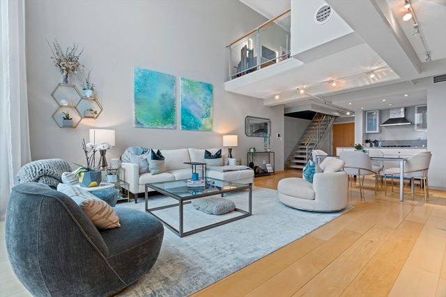 25 Channel Center St 212, Boston, MA 02210