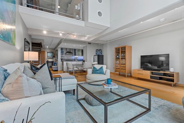 25 Channel Center St 212, Boston, MA 02210