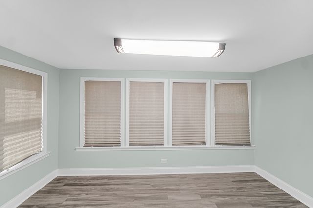 35 S 16th Avenue, Maywood, IL 60153