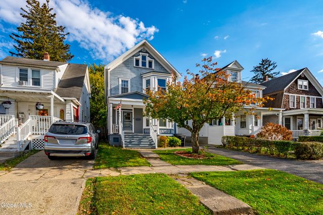 846 7th Avenue, Troy, NY 12182