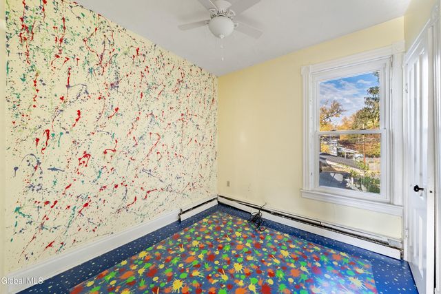 846 7th Avenue, Troy, NY 12182