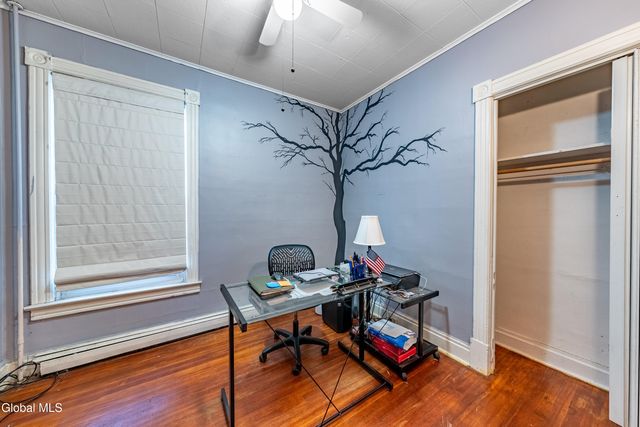 846 7th Avenue, Troy, NY 12182