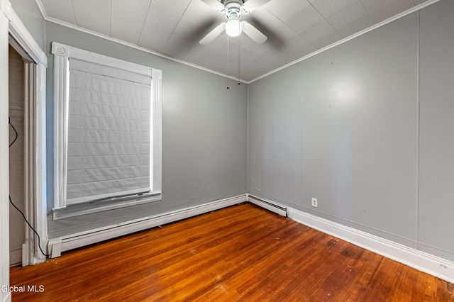 846 7th Avenue, Troy, NY 12182