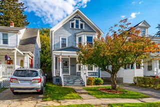 846 7th Avenue, Troy, NY 12182
