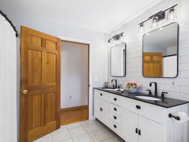 230 Curtis Corner Road, South Kingstown, RI 02879