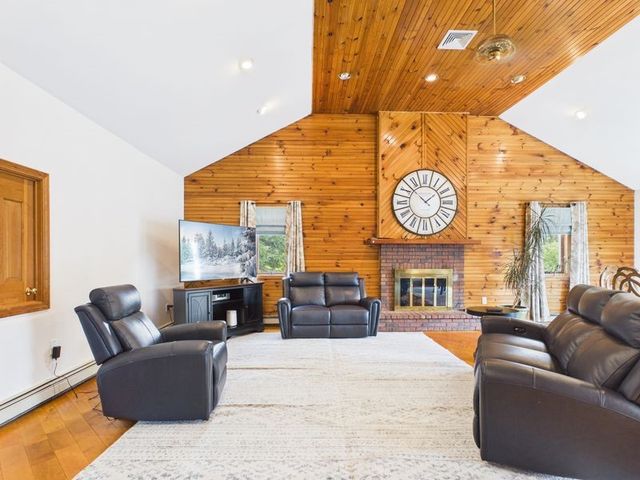 230 Curtis Corner Road, South Kingstown, RI 02879