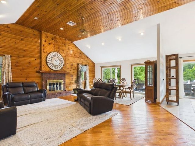230 Curtis Corner Road, South Kingstown, RI 02879