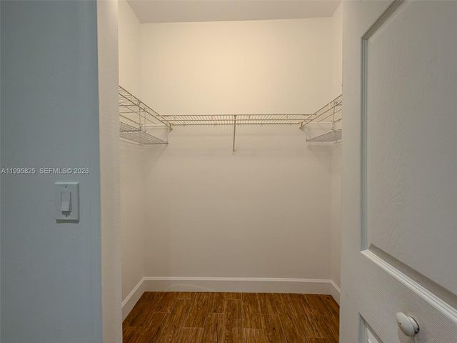 3245 NE 184th St 13405, Aventura, FL 33160