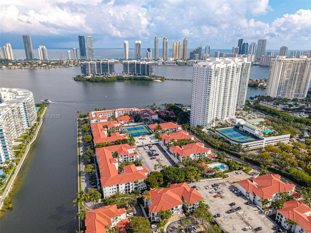 3245 NE 184th St 13405, Aventura, FL 33160