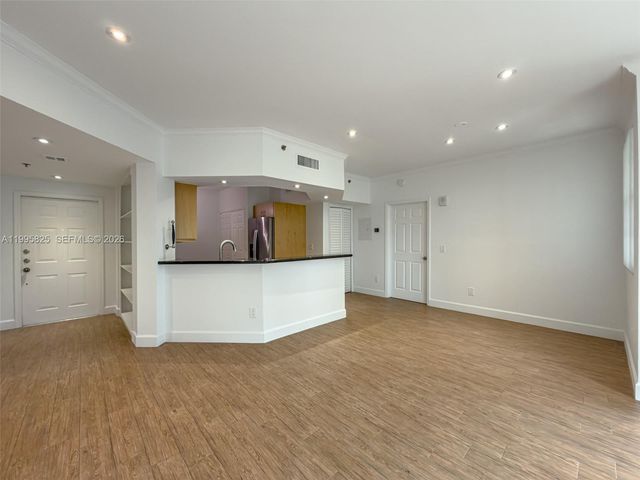 3245 NE 184th St 13405, Aventura, FL 33160