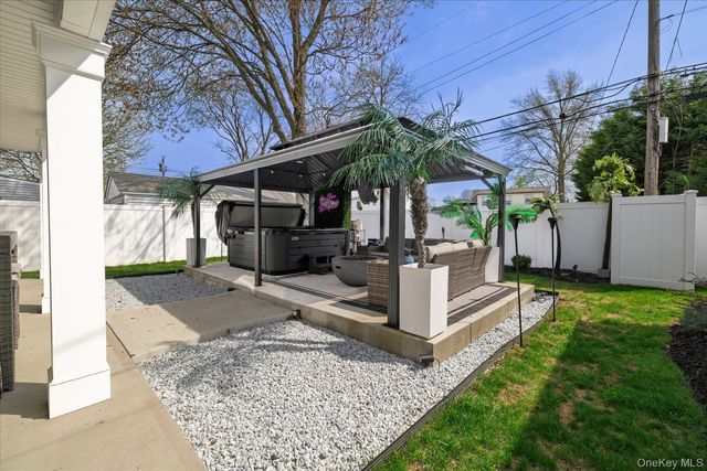 106 Hickory Lane, Levittown, NY 11756