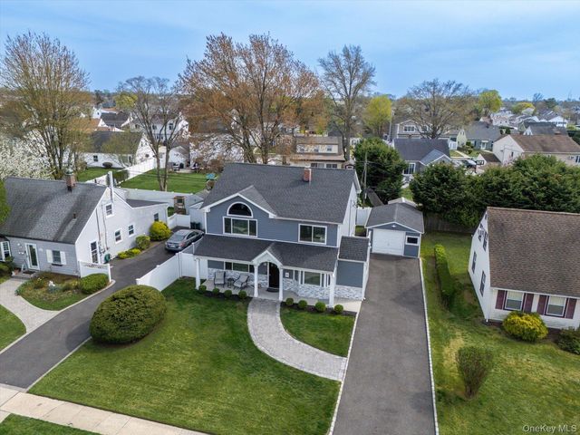 106 Hickory Lane, Levittown, NY 11756