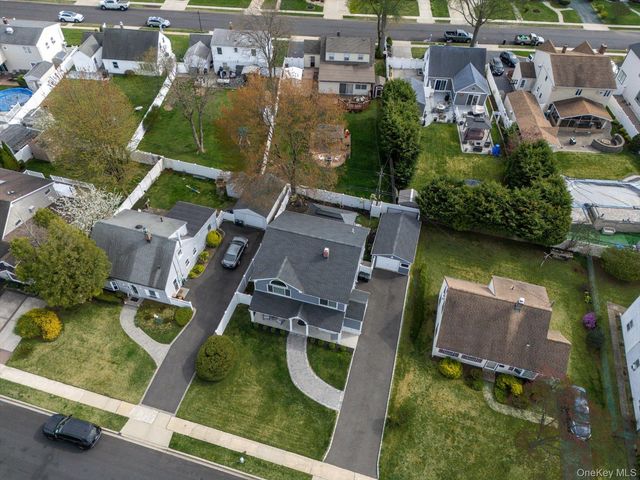 106 Hickory Lane, Levittown, NY 11756