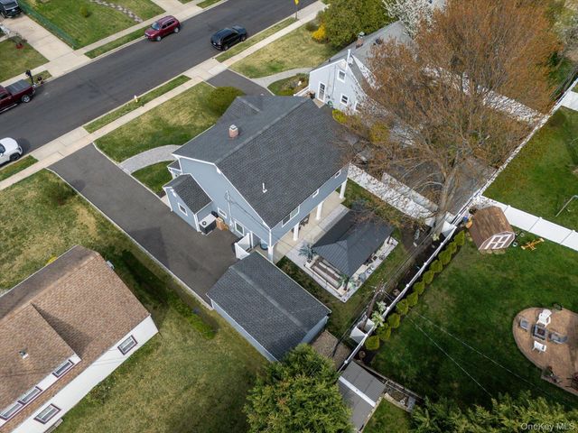106 Hickory Lane, Levittown, NY 11756