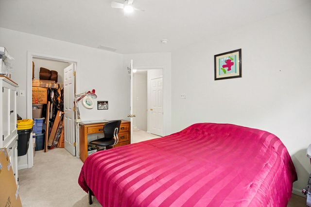 418 NOTTINGHAM LN, Collegeville, PA 19426