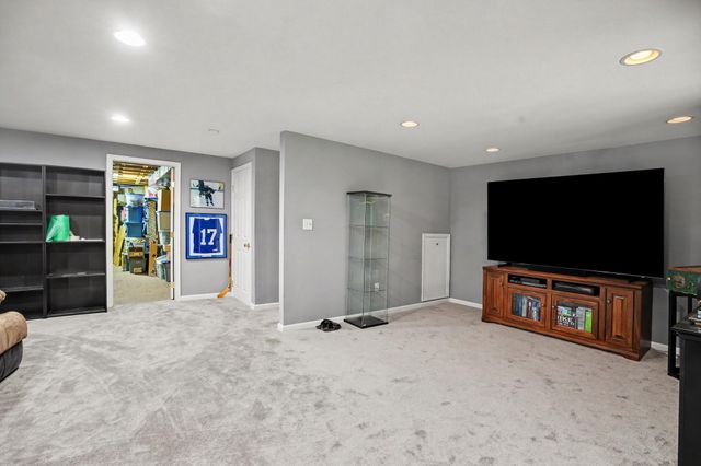 418 NOTTINGHAM LN, Collegeville, PA 19426
