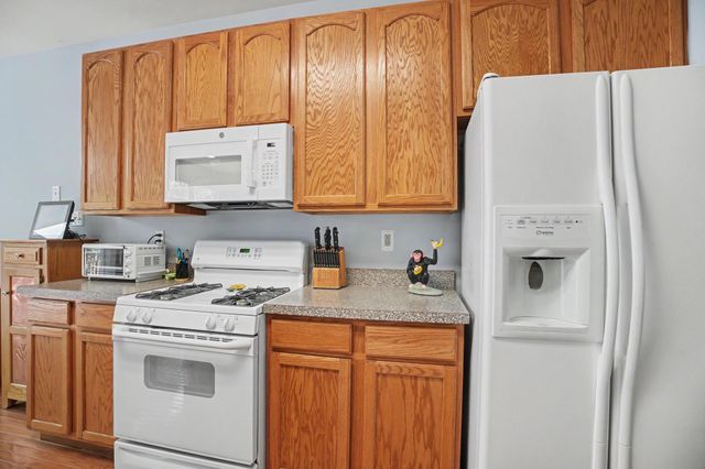 418 NOTTINGHAM LN, Collegeville, PA 19426