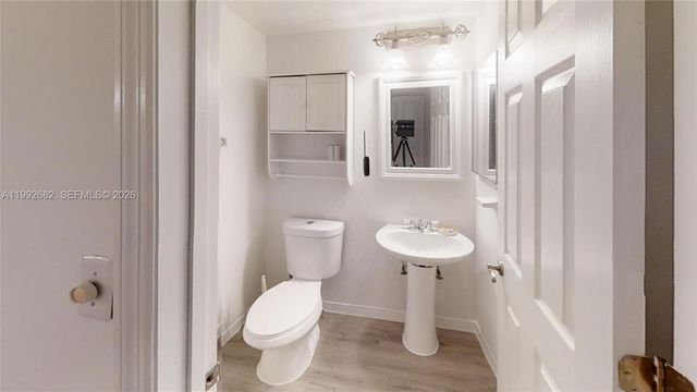 301 N Pine Island Rd 165, Plantation, FL 33324