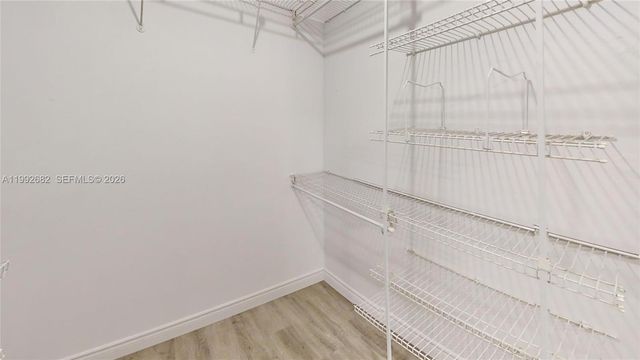 301 N Pine Island Rd 165, Plantation, FL 33324