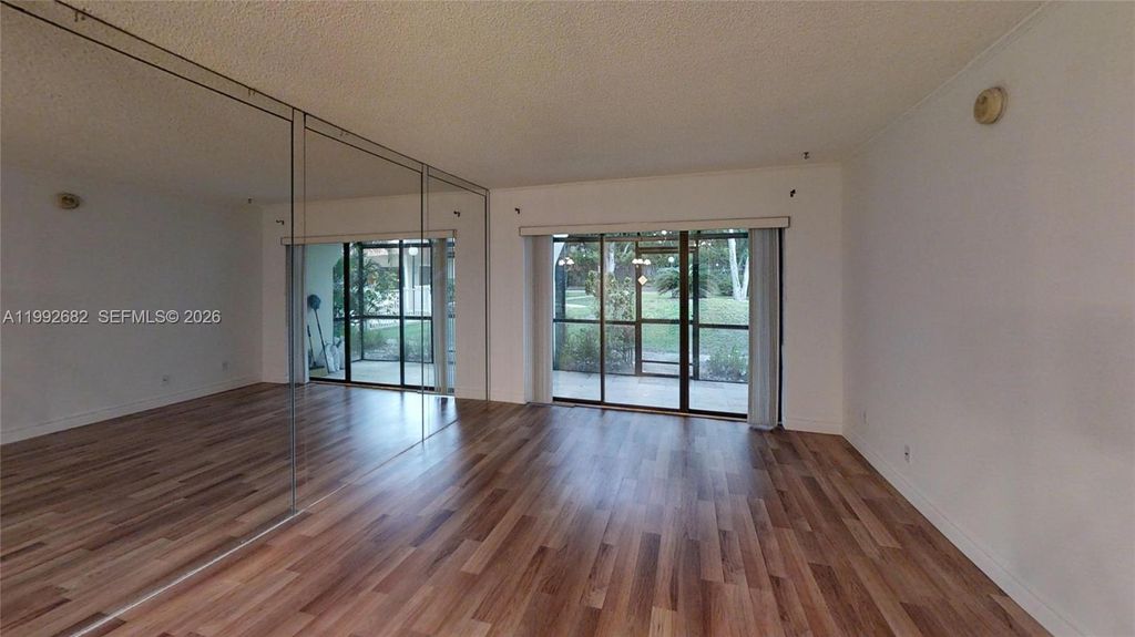 301 N Pine Island Rd 165, Plantation, FL 33324