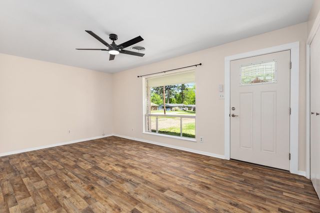 407 Oleta Avenue, Lufkin, TX 75901