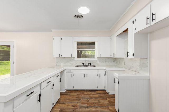 407 Oleta Avenue, Lufkin, TX 75901