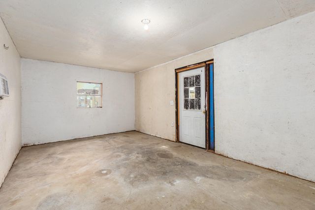 407 Oleta Avenue, Lufkin, TX 75901