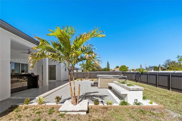 401 NW 27TH ave, Cape Coral, FL 33993