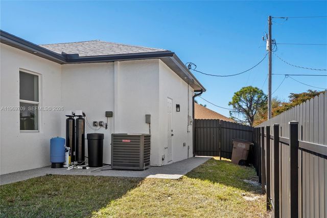 401 NW 27TH ave, Cape Coral, FL 33993