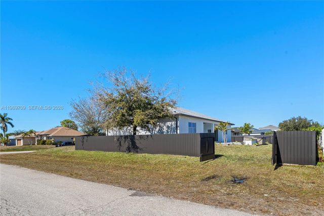401 NW 27TH ave, Cape Coral, FL 33993