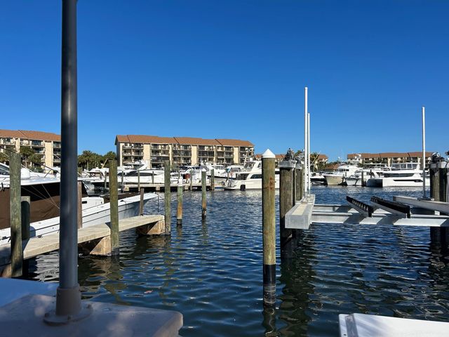 2601 Marina Isle Way 105, Jupiter, FL 33477