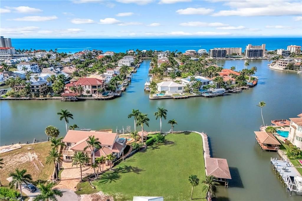 357 Germain AVE, NAPLES, FL 34108 — exterior