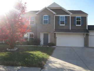 2220 McGregor Court, Avon, IN 46123