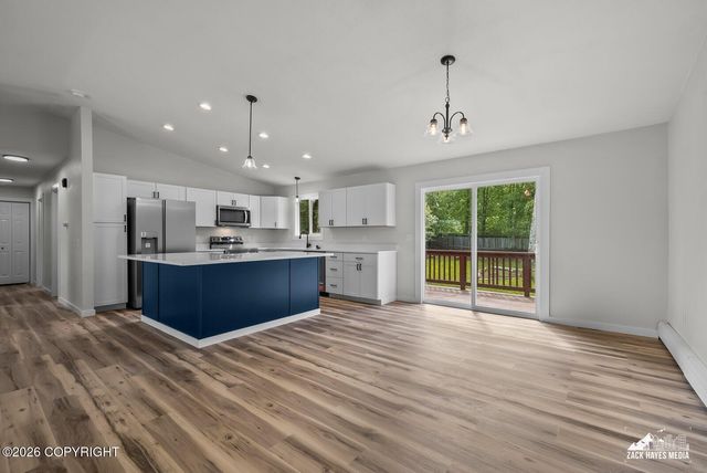 6548 Notting Hill Drive, Anchorage, AK 99504