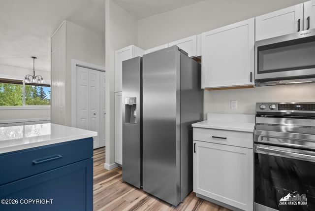 6548 Notting Hill Drive, Anchorage, AK 99504