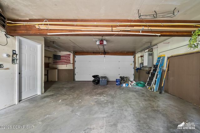 6548 Notting Hill Drive, Anchorage, AK 99504