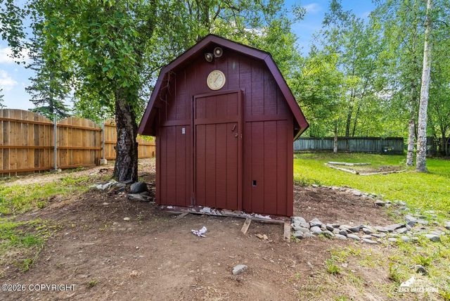 6548 Notting Hill Drive, Anchorage, AK 99504