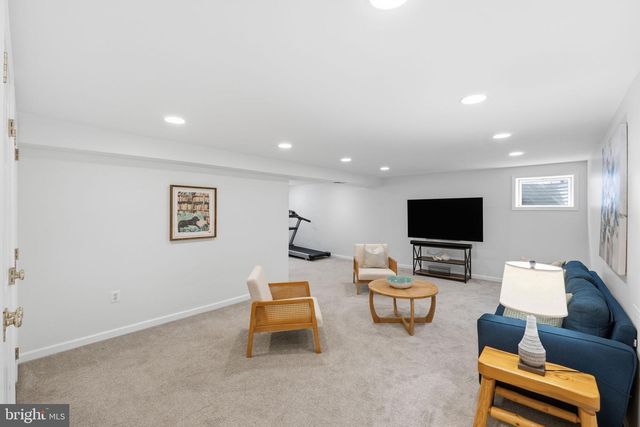 5 INFIELD CT S, Potomac, MD 20854