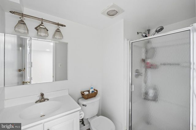 5 INFIELD CT S, Potomac, MD 20854