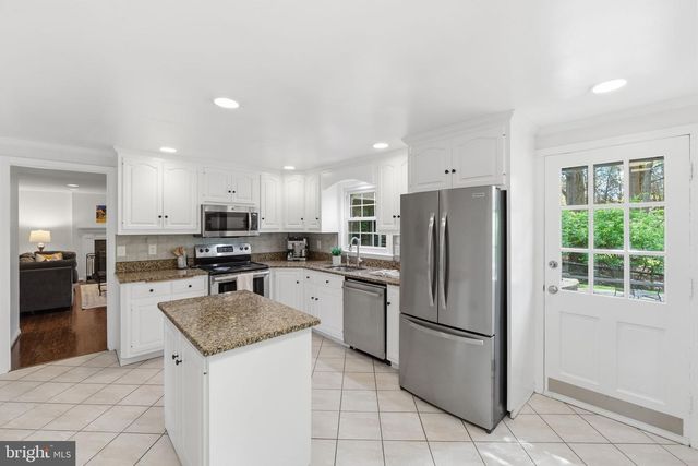 5 INFIELD CT S, Potomac, MD 20854