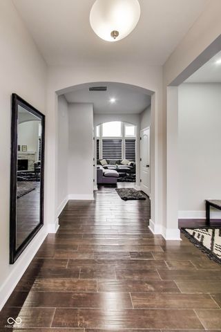 9920 Deep Royal Way, Indianapolis, IN 46239