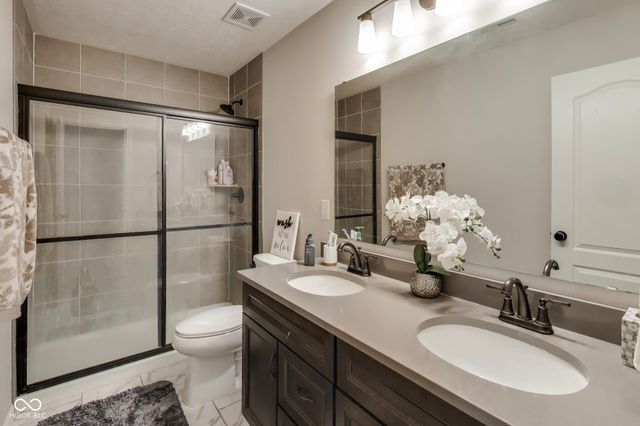 9920 Deep Royal Way, Indianapolis, IN 46239