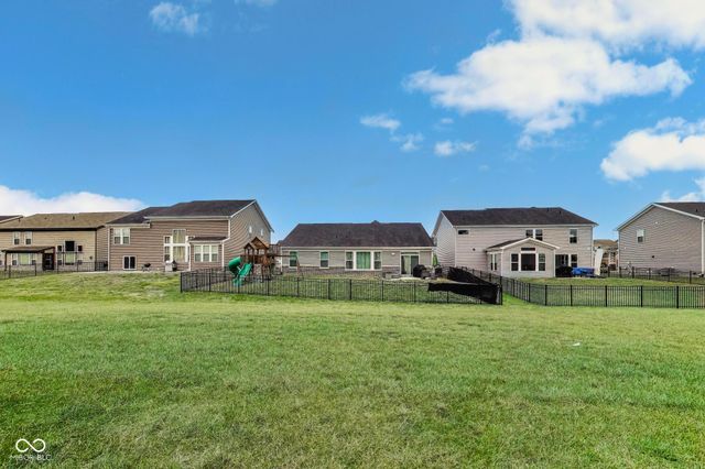 9920 Deep Royal Way, Indianapolis, IN 46239