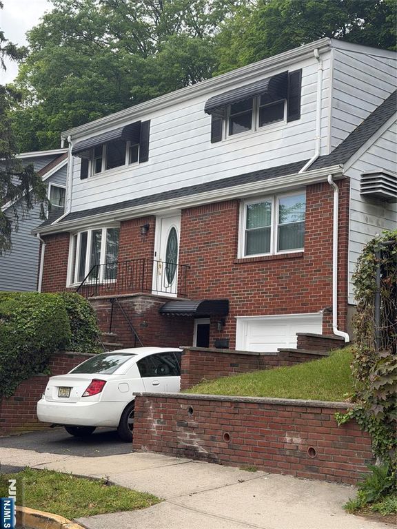 387 Farnham Avenue 2, Lodi, NJ 07644